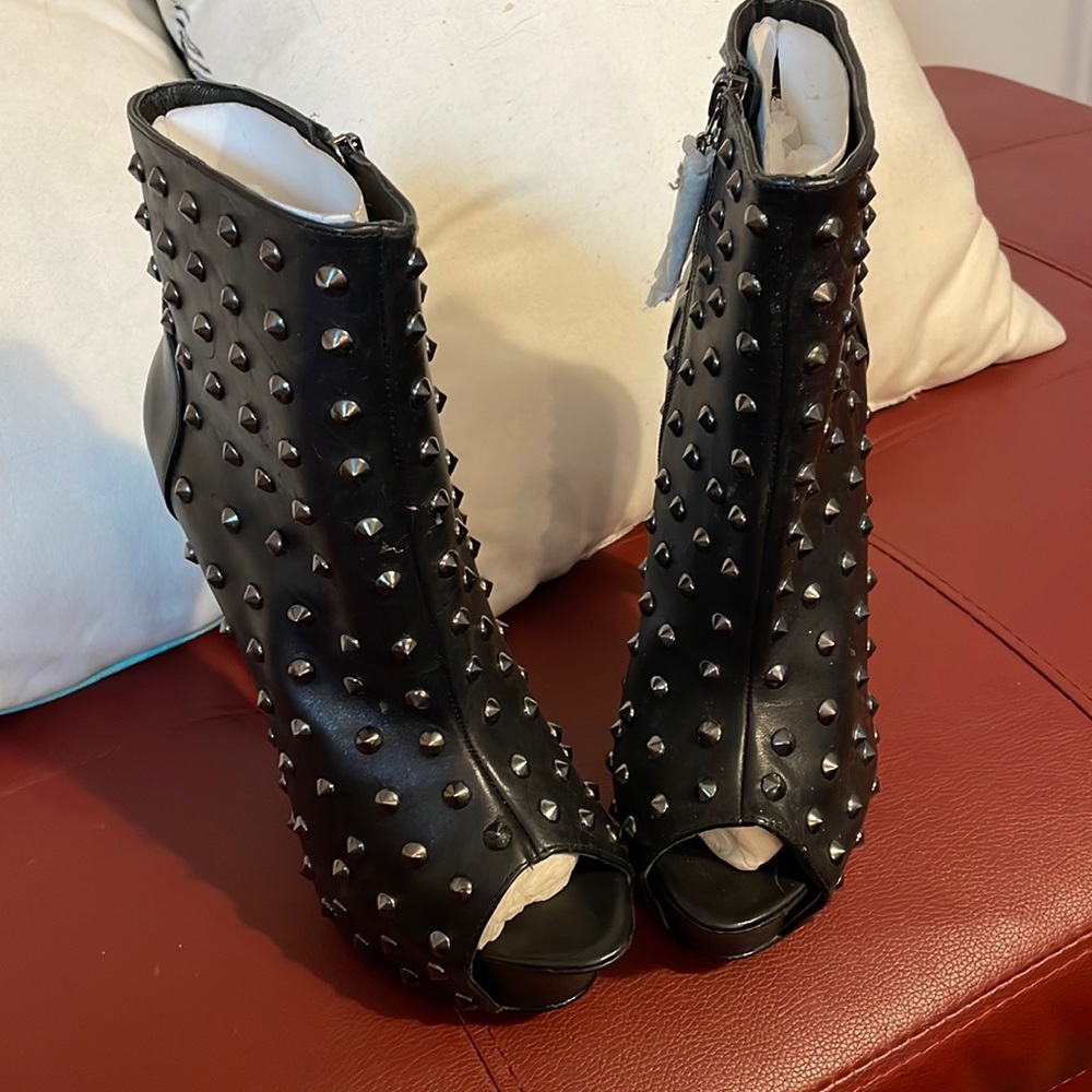 Rock n Republic leather booties